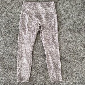 Stylish Women's Patterned Leggings in Gray